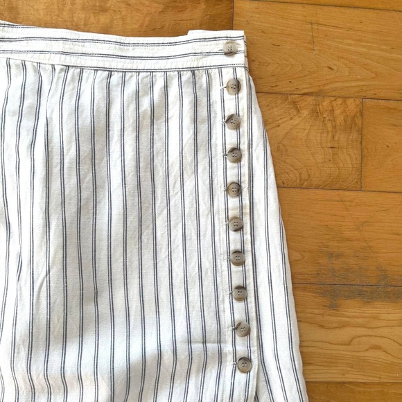 Madewell Linen Blend Pinstripe Side-Button Midi Skirt | Size 0 | Coastal Summer - Picture 4 of 6
